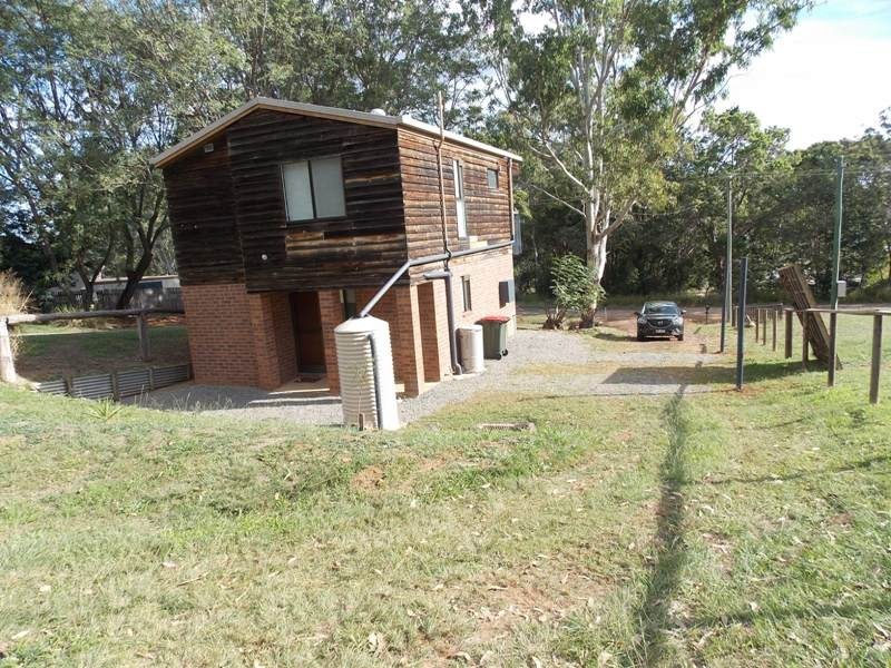 18 Hospital Terrace, Nanango QLD 4615