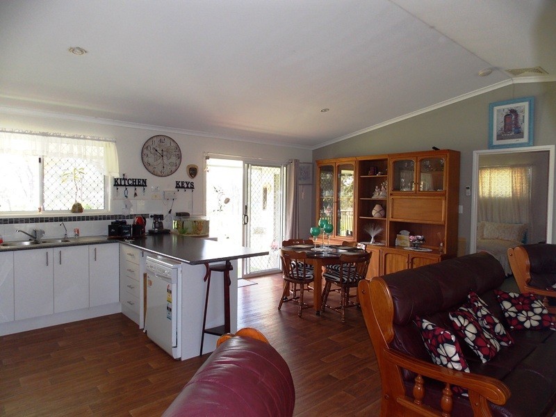 248 Carbeen Crescent, Nanango QLD 4615