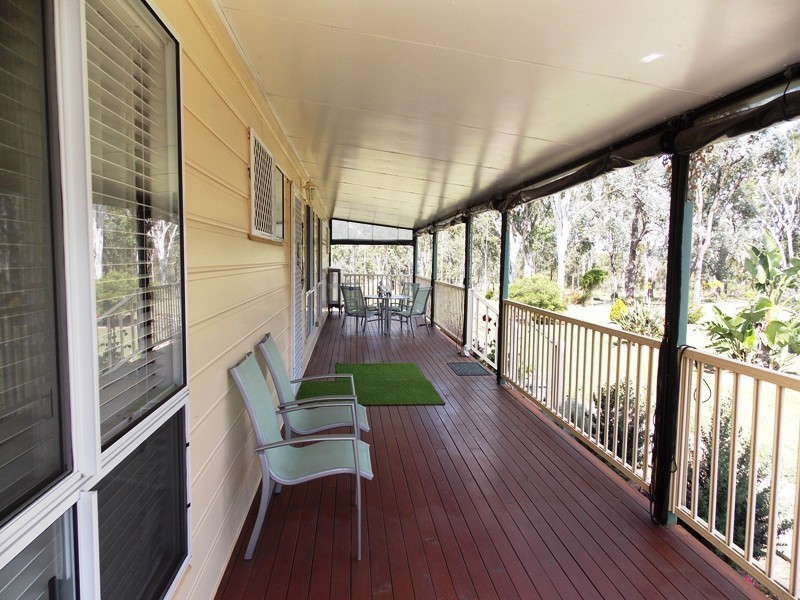 248 Carbeen Crescent, Nanango QLD 4615