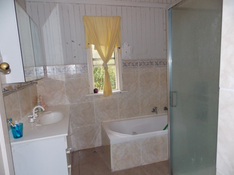 59 Gipps Street, Nanango QLD 4615