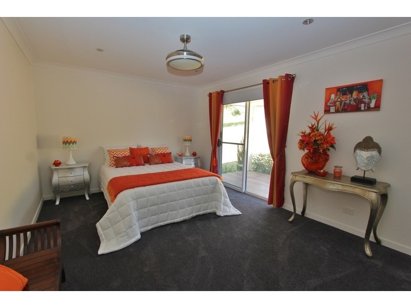 4 South Kerton Road, Nanango QLD 4615