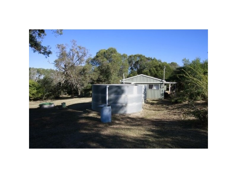 122 Greenhills Drive, Blackbutt QLD 4306