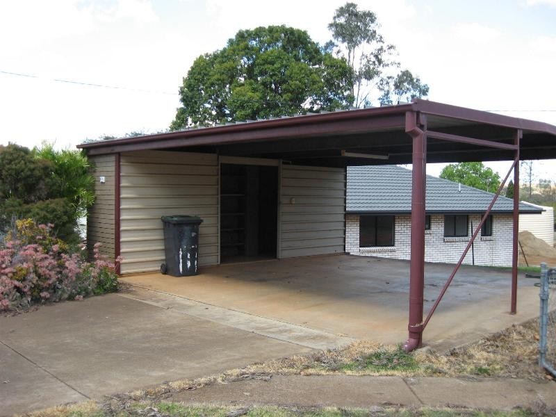 21 McDougall, Yarraman QLD 4614