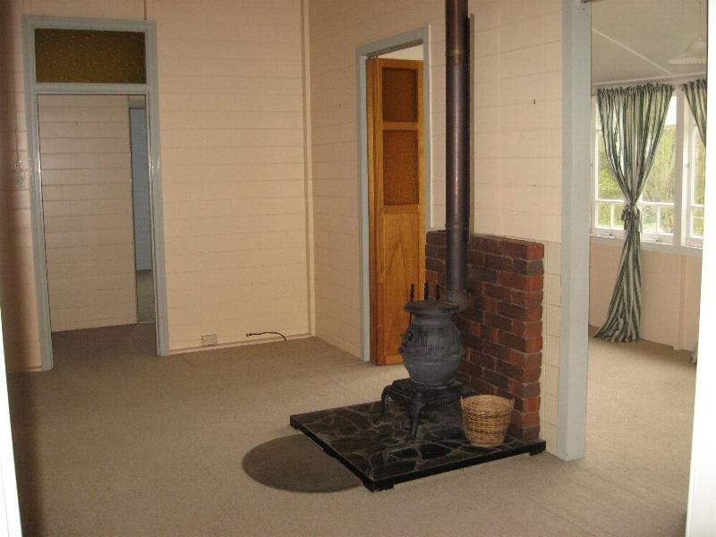 110 Brisbane Street, Nanango QLD 4615