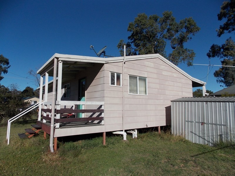 15 Wickham Street, Nanango QLD 4615