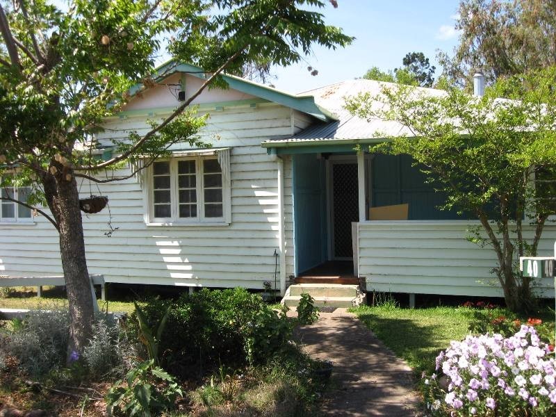 40 Chester Street, Nanango QLD 4615