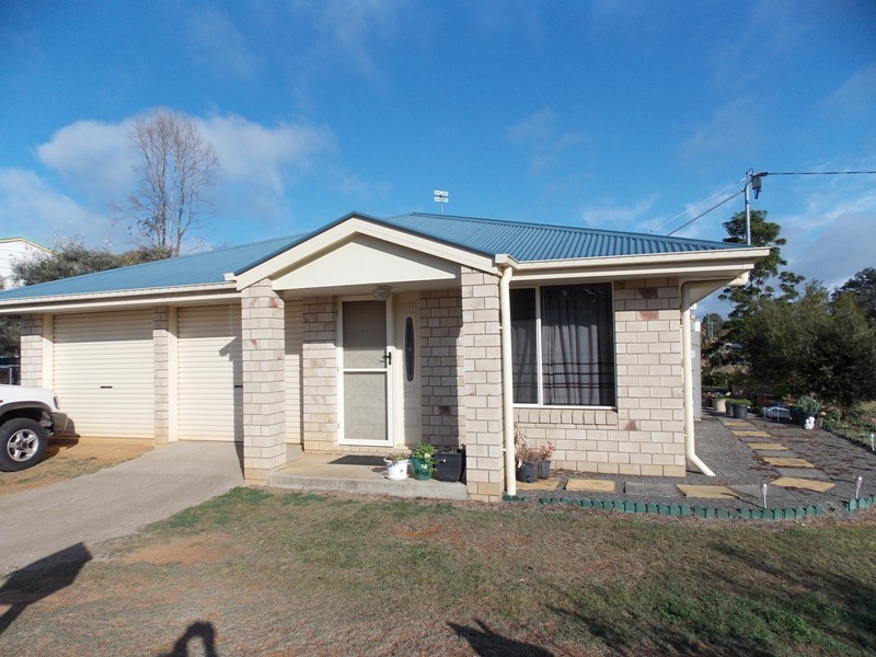 45 BUNKER AVENUE, Nanango QLD 4615