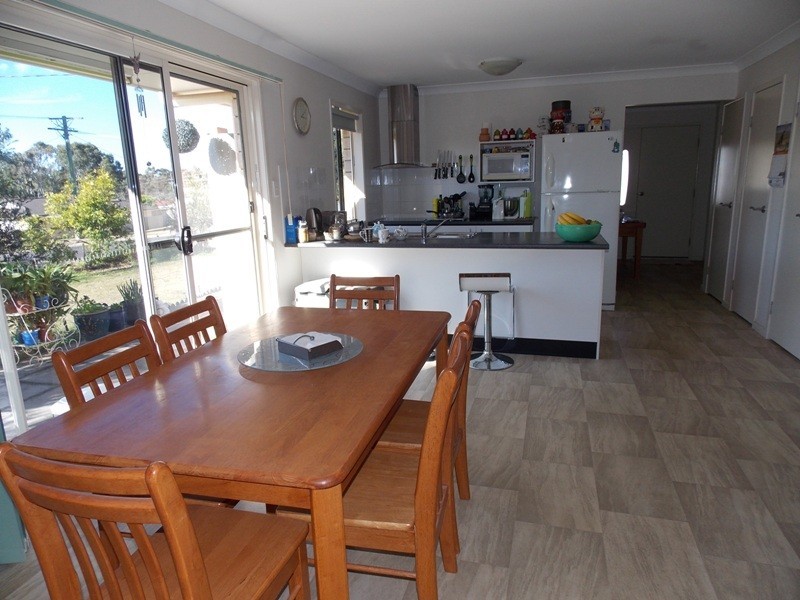 45 BUNKER AVENUE, Nanango QLD 4615