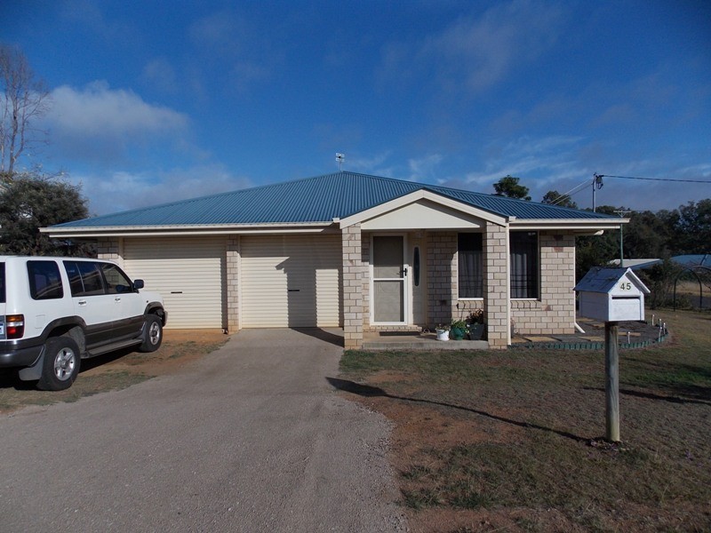 45 BUNKER AVENUE, Nanango QLD 4615