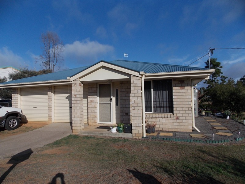 45 BUNKER AVENUE, Nanango QLD 4615