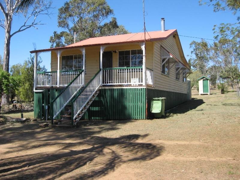 6 Almond Street, Benarkin QLD 4306