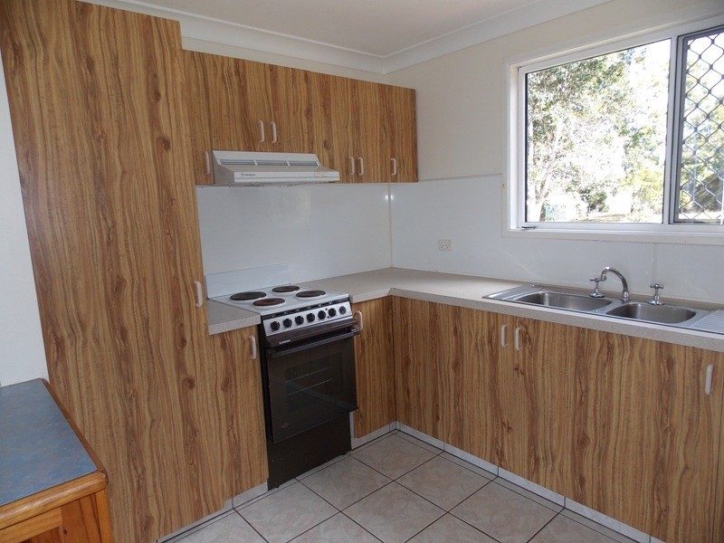 79 Anderson, Nanango QLD 4615