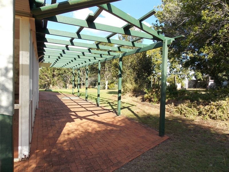 79 Anderson, Nanango QLD 4615