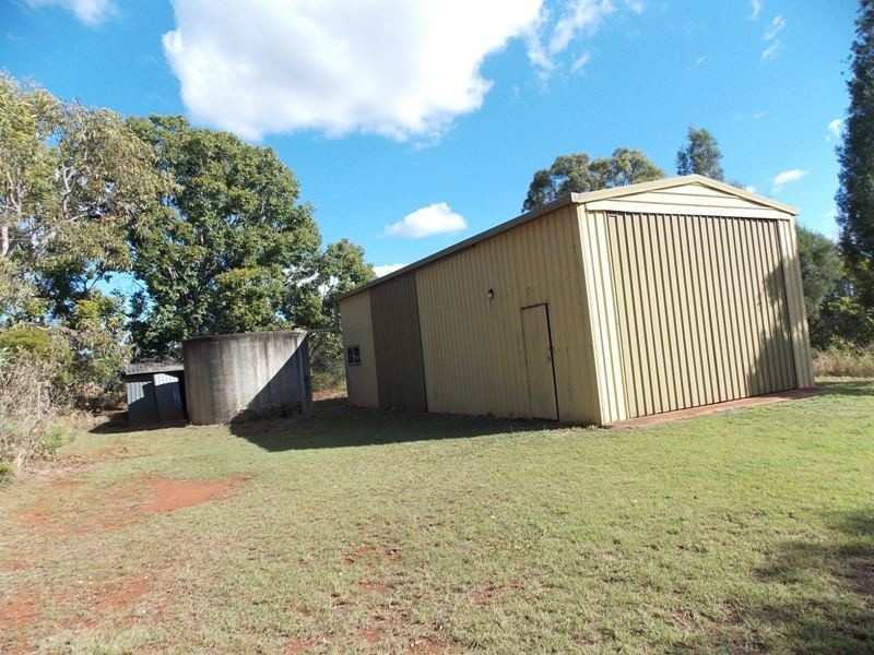 79 Anderson, Nanango QLD 4615