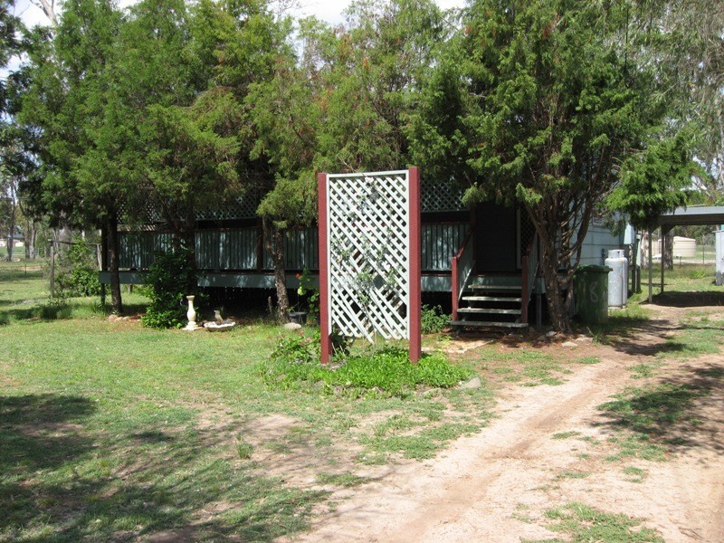 18 Brisbane, Nanango QLD 4615