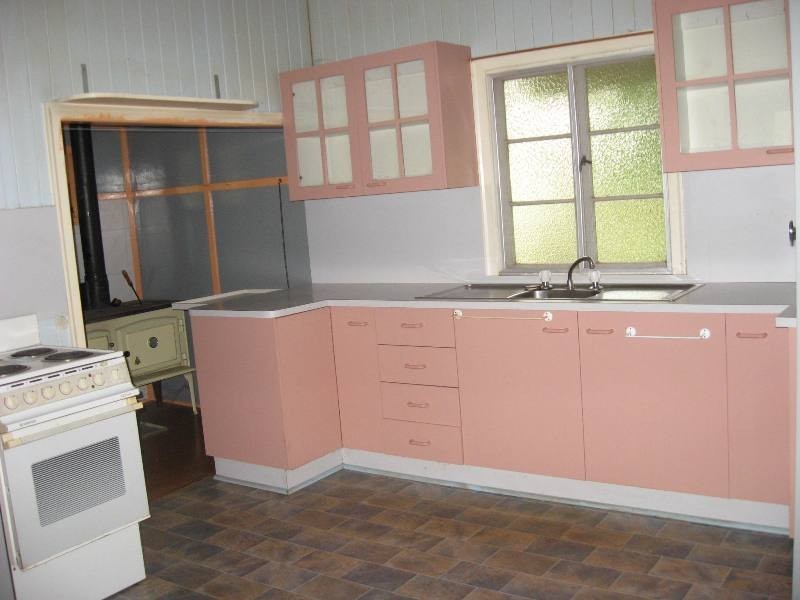 12 Miller, Yarraman QLD 4614