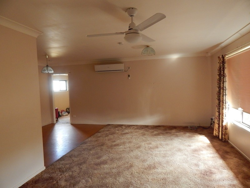 9 Lee Court, Nanango QLD 4615