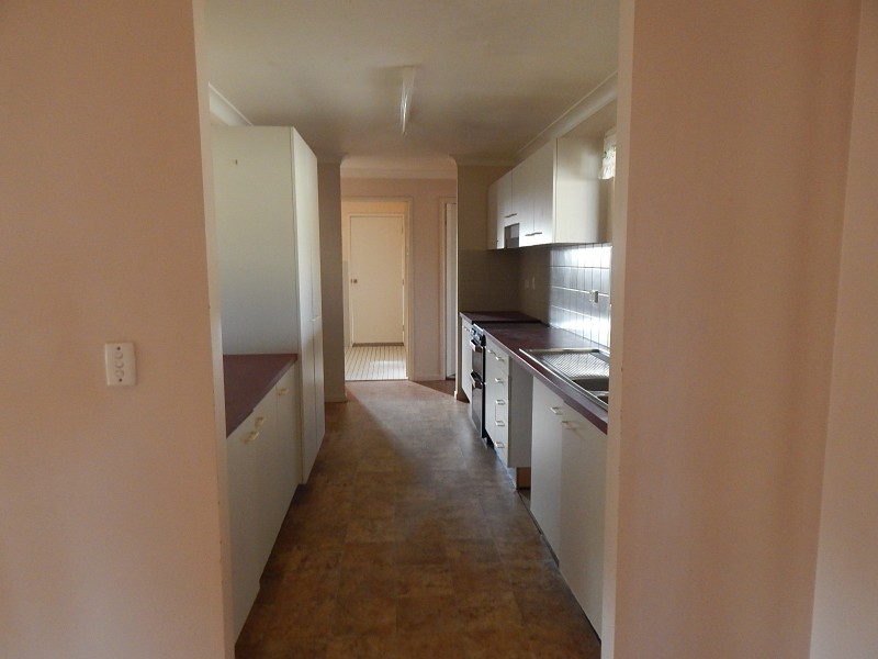 9 Lee Court, Nanango QLD 4615