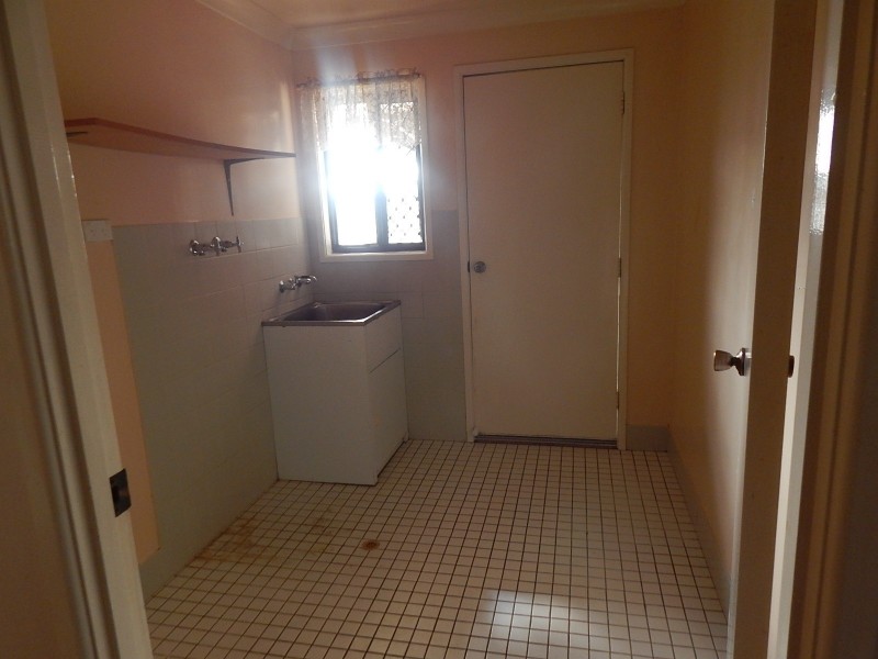 9 Lee Court, Nanango QLD 4615