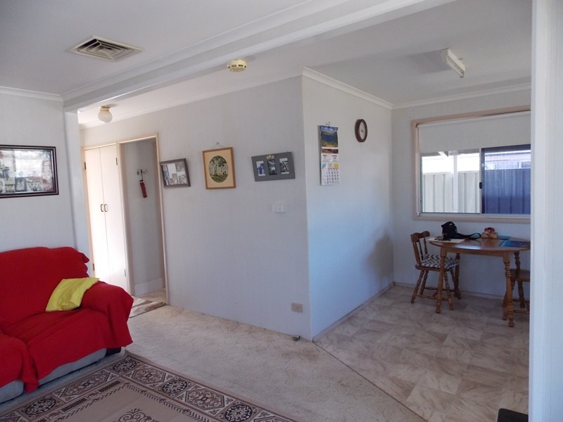 25 Brisbane Street, Nanango QLD 4615