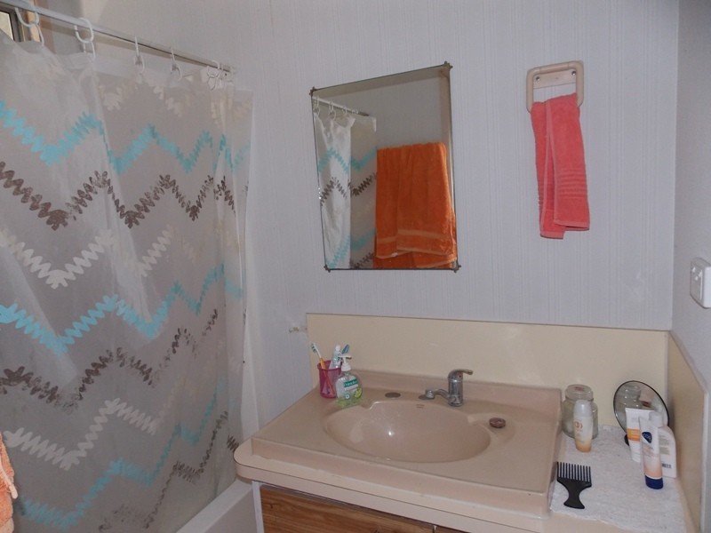 25 Brisbane Street, Nanango QLD 4615