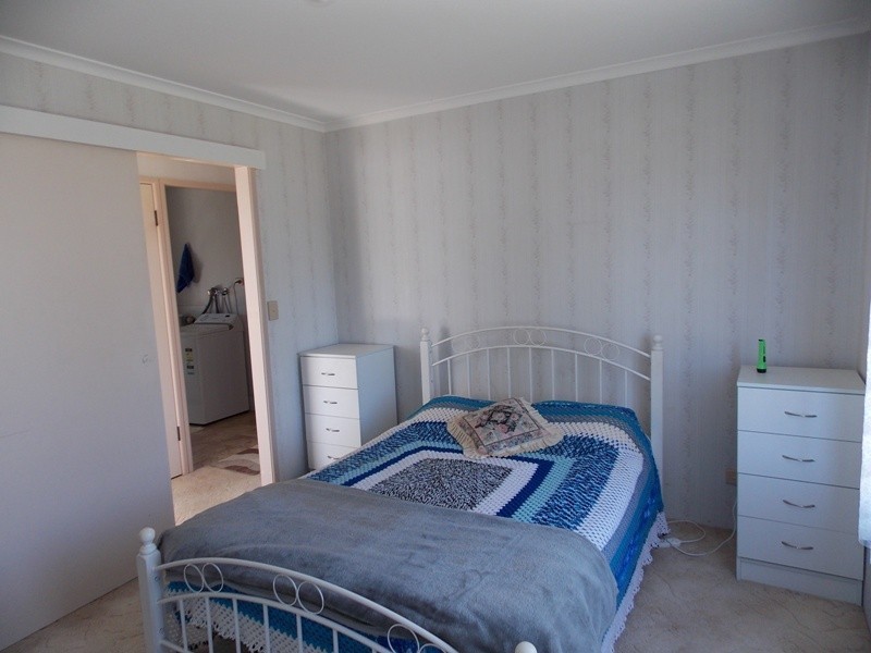 25 Brisbane Street, Nanango QLD 4615