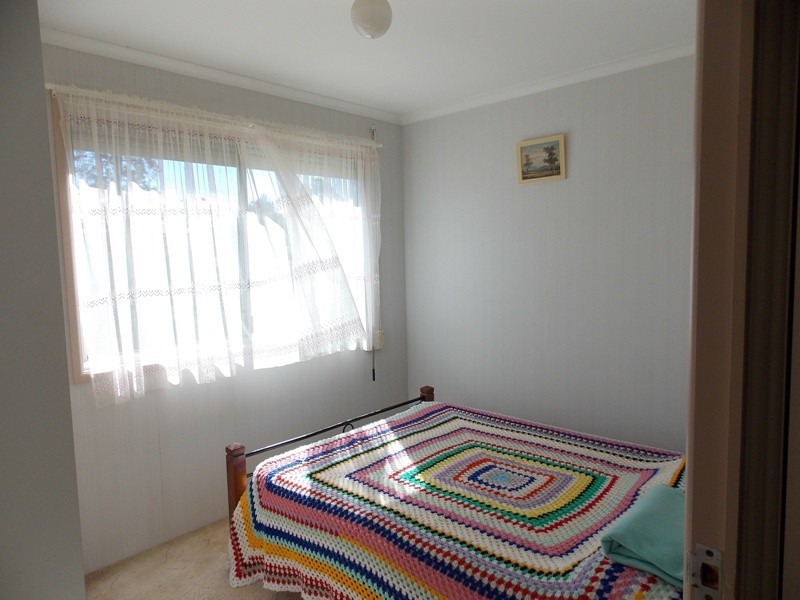 25 Brisbane Street, Nanango QLD 4615