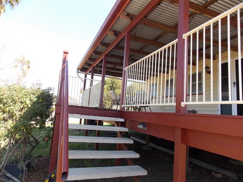 7 Gipps Street, Nanango QLD 4615