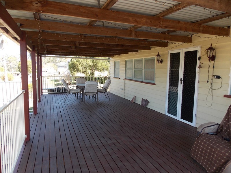 7 Gipps Street, Nanango QLD 4615