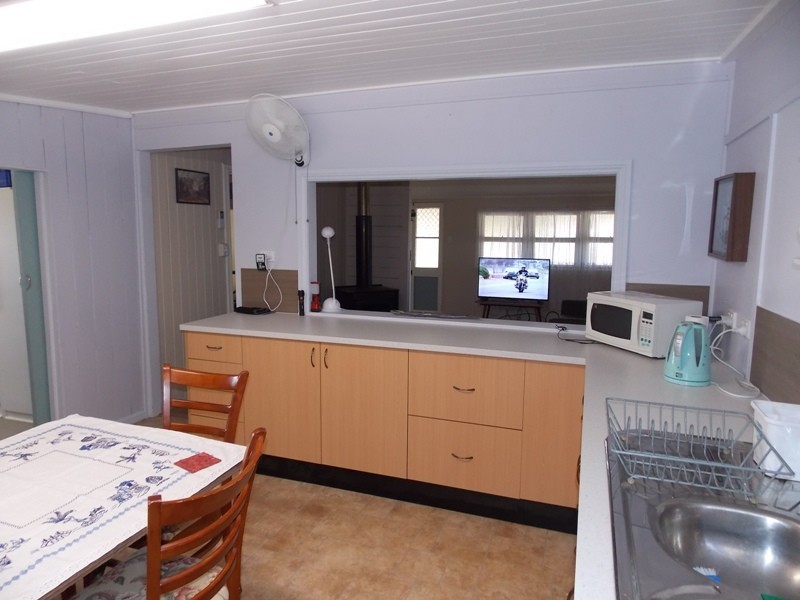 7 Gipps Street, Nanango QLD 4615