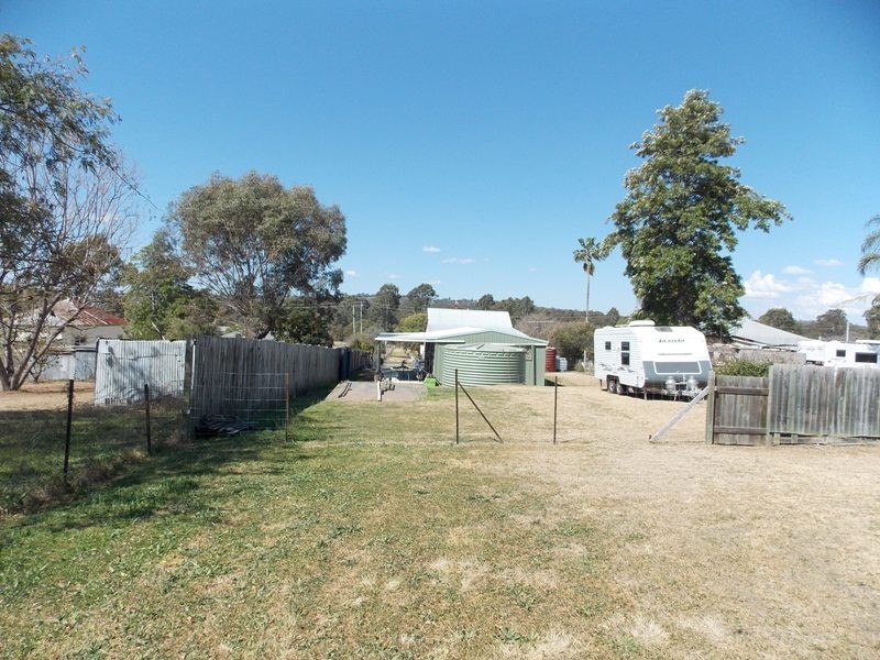 7 Gipps Street, Nanango QLD 4615