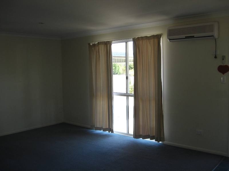 40 Bunker Avenue, Nanango QLD 4615