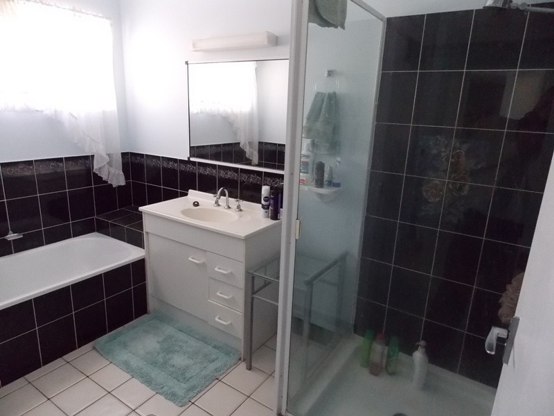 1 ROSALIE DRIVE, Yarraman QLD 4614