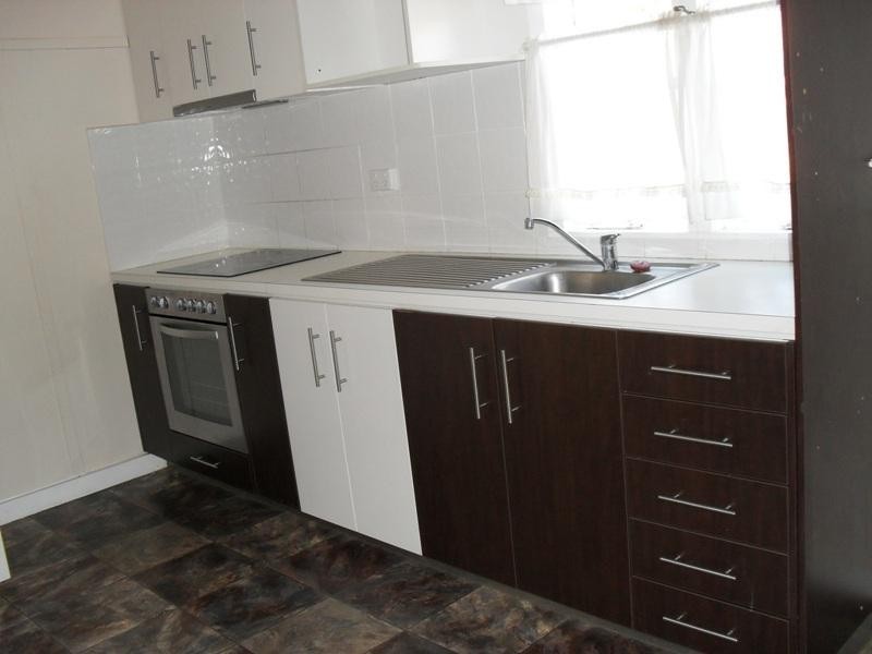 22 Church Street, Nanango QLD 4615