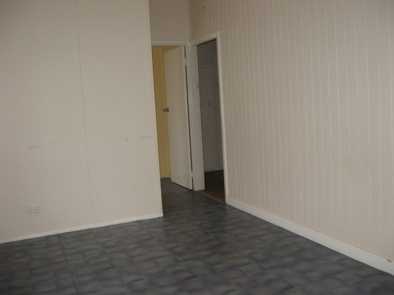 88 Burnett Street, Nanango QLD 4615