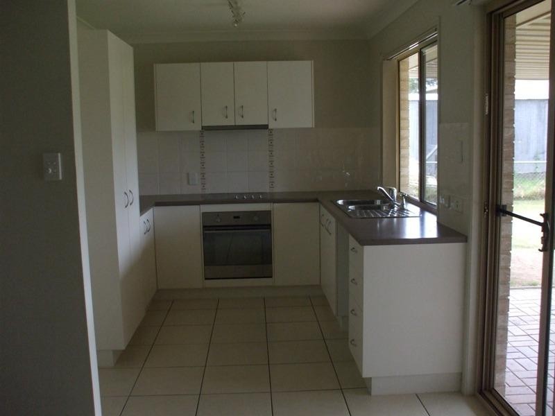 12 GIPPS STREET, Nanango QLD 4615