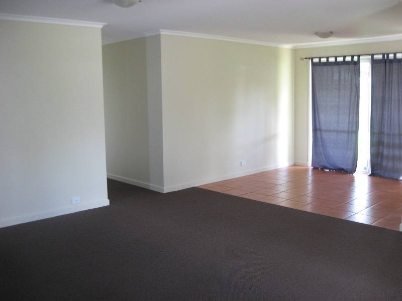 27 Brisbane Street, Nanango QLD 4615