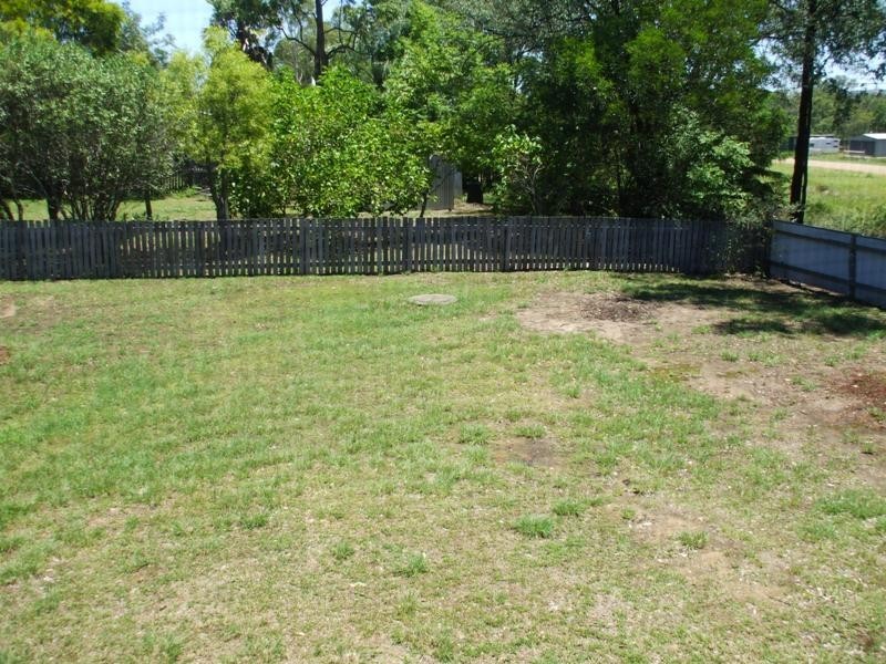 87 Chester Street, Nanango QLD 4615