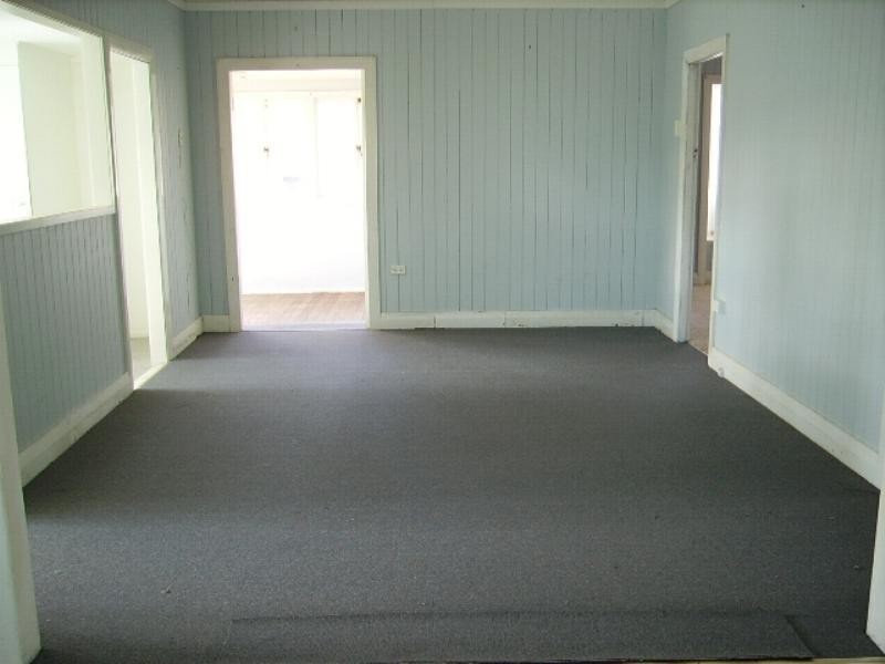 1 Hunter Street, Nanango QLD 4615