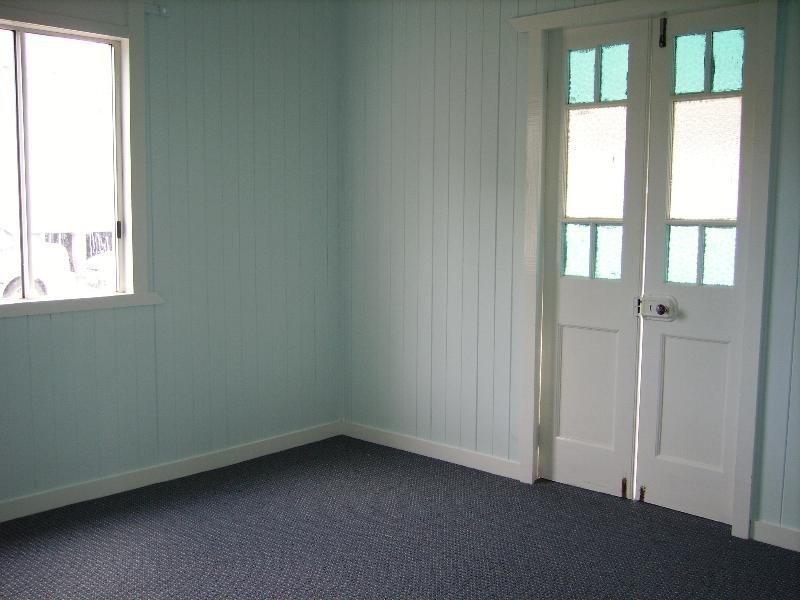 48 Gipps Street, Nanango QLD 4615