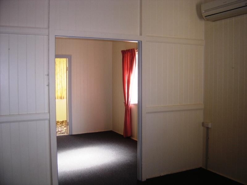 6 Alfred Street, Nanango QLD 4615