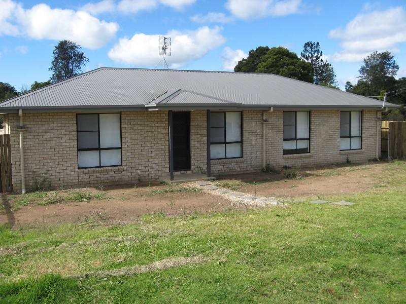 21 Railway Street, Blackbutt QLD 4306