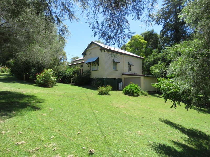 110 BRISBANE STREET, Nanango QLD 4615