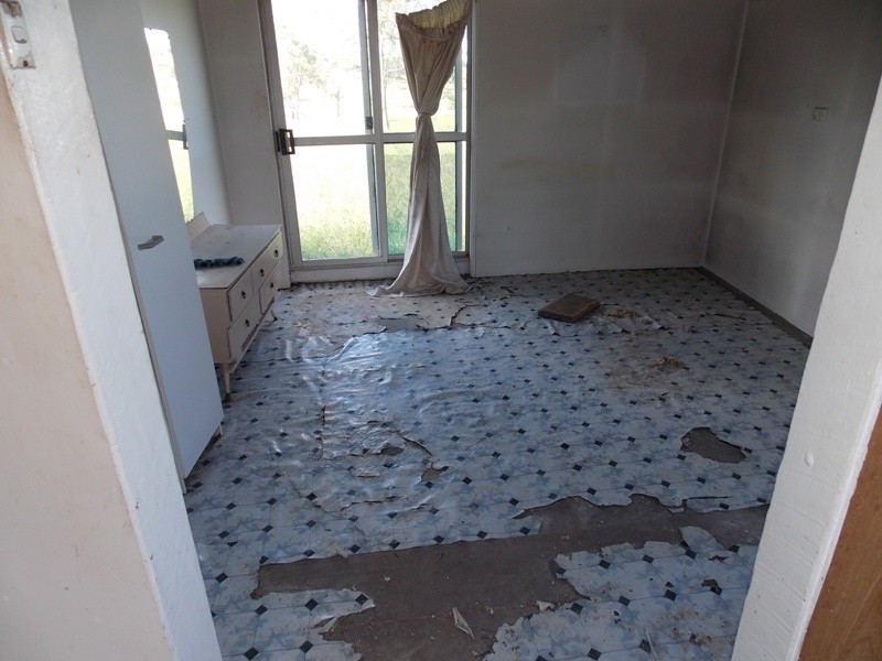 48 LILIAN AVENUE, Ellesmere QLD 4610