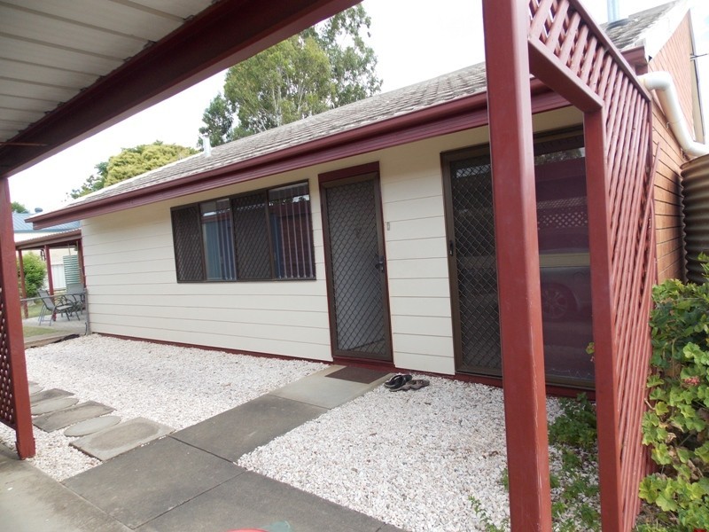 24 Bunker Avenue, Nanango QLD 4615