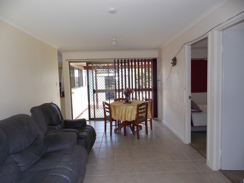 24 Bunker Avenue, Nanango QLD 4615