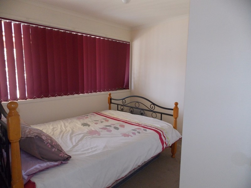 24 Bunker Avenue, Nanango QLD 4615