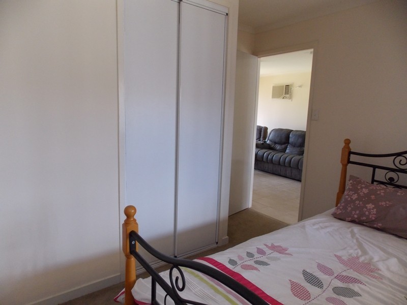 24 Bunker Avenue, Nanango QLD 4615