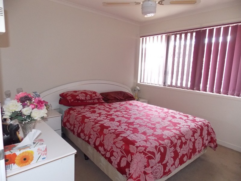 24 Bunker Avenue, Nanango QLD 4615