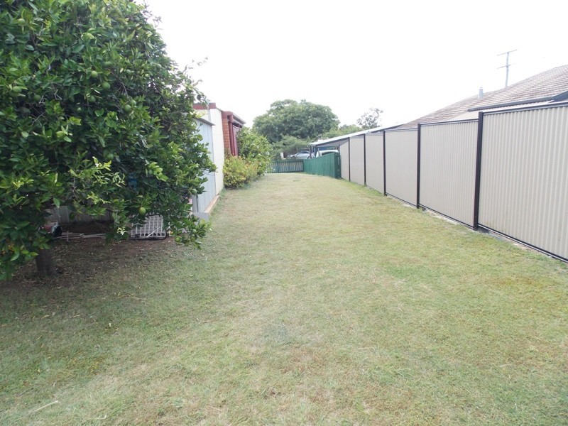24 Bunker Avenue, Nanango QLD 4615